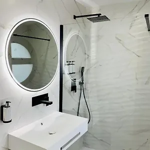 2* Affittacamere Nerjarooms